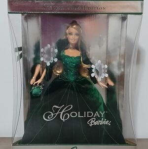 Holiday Barbie 2004 Special Edition Mattel NRFB Green Velvet Dress